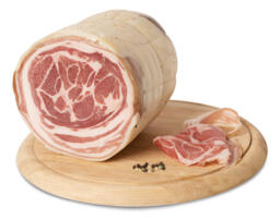 Pancetta arrotolata con pepe